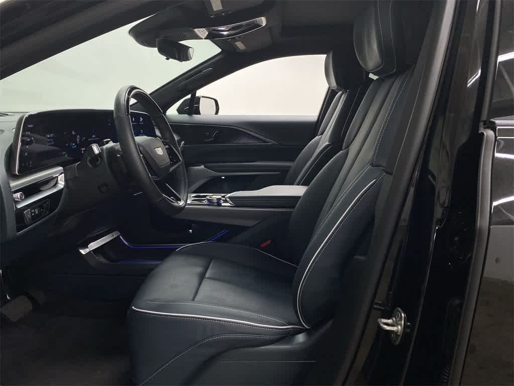 2024 Cadillac LYRIQ Sport 3