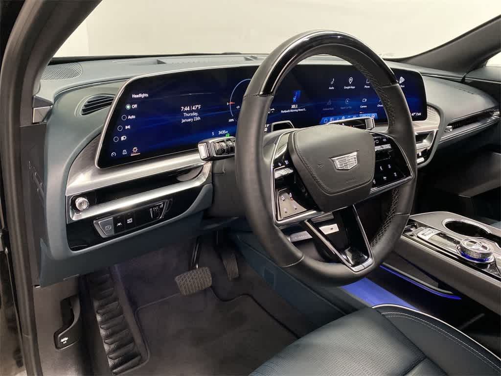 2024 Cadillac LYRIQ Sport 3