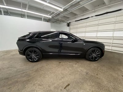 2024 Cadillac LYRIQ Sport 3