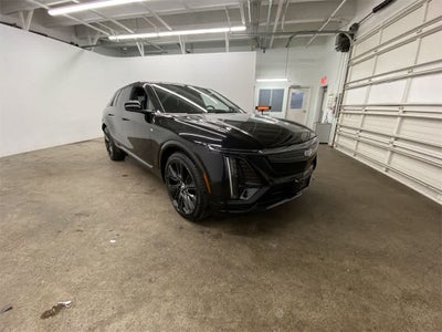 2024 Cadillac LYRIQ Sport 3