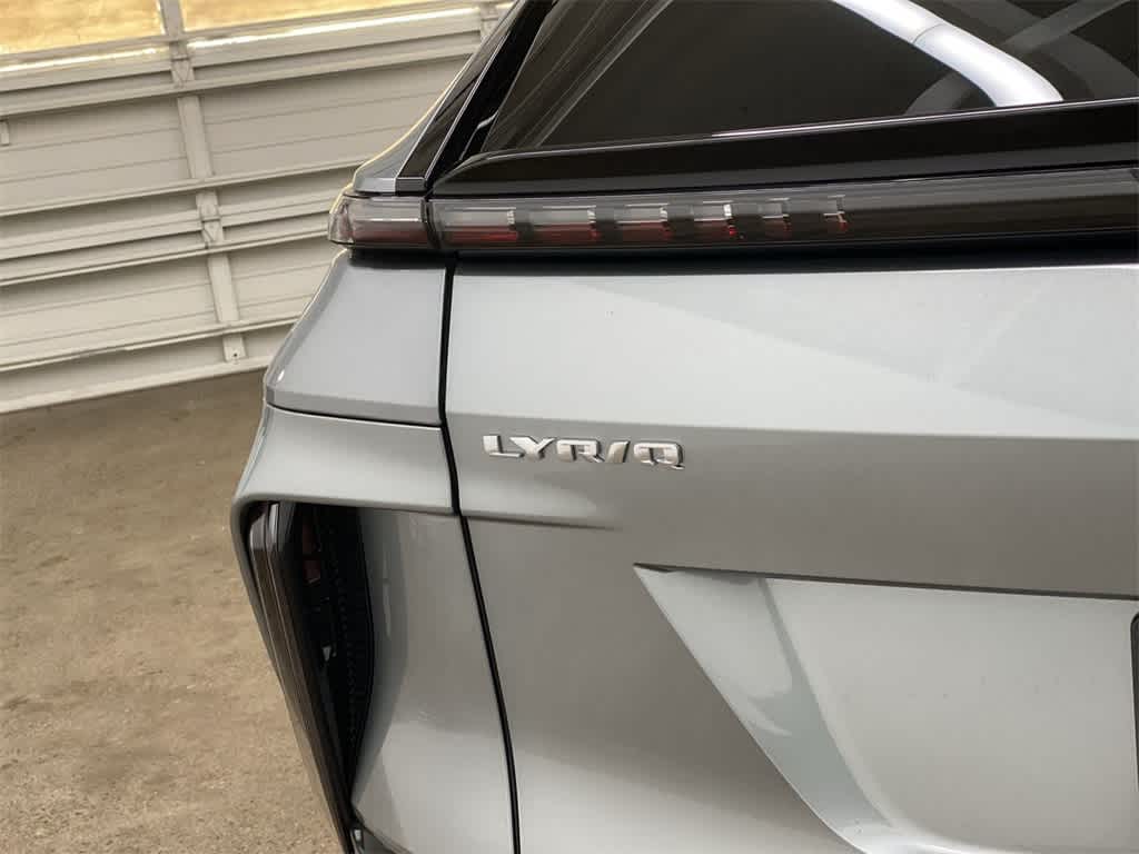 2025 Cadillac LYRIQ Sport 3