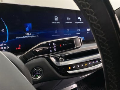 2025 Cadillac LYRIQ Sport 3