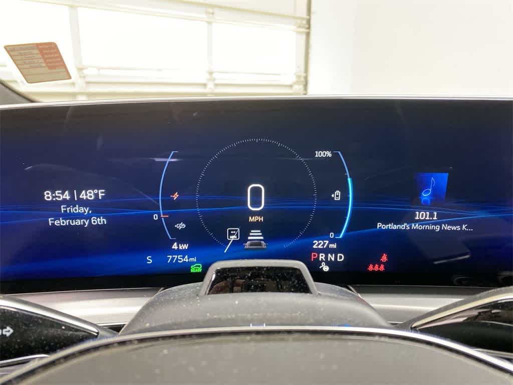 2025 Cadillac LYRIQ Sport 3