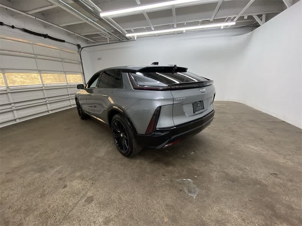 2025 Cadillac LYRIQ Sport 3