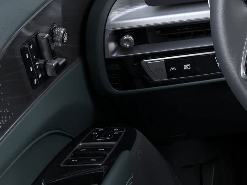 2025 Cadillac LYRIQ Sport 3