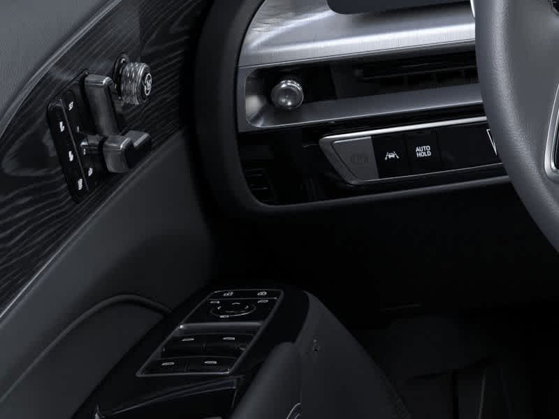 2025 Cadillac LYRIQ Sport 3