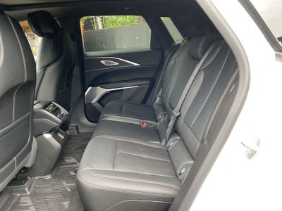 2025 Cadillac LYRIQ Sport 3