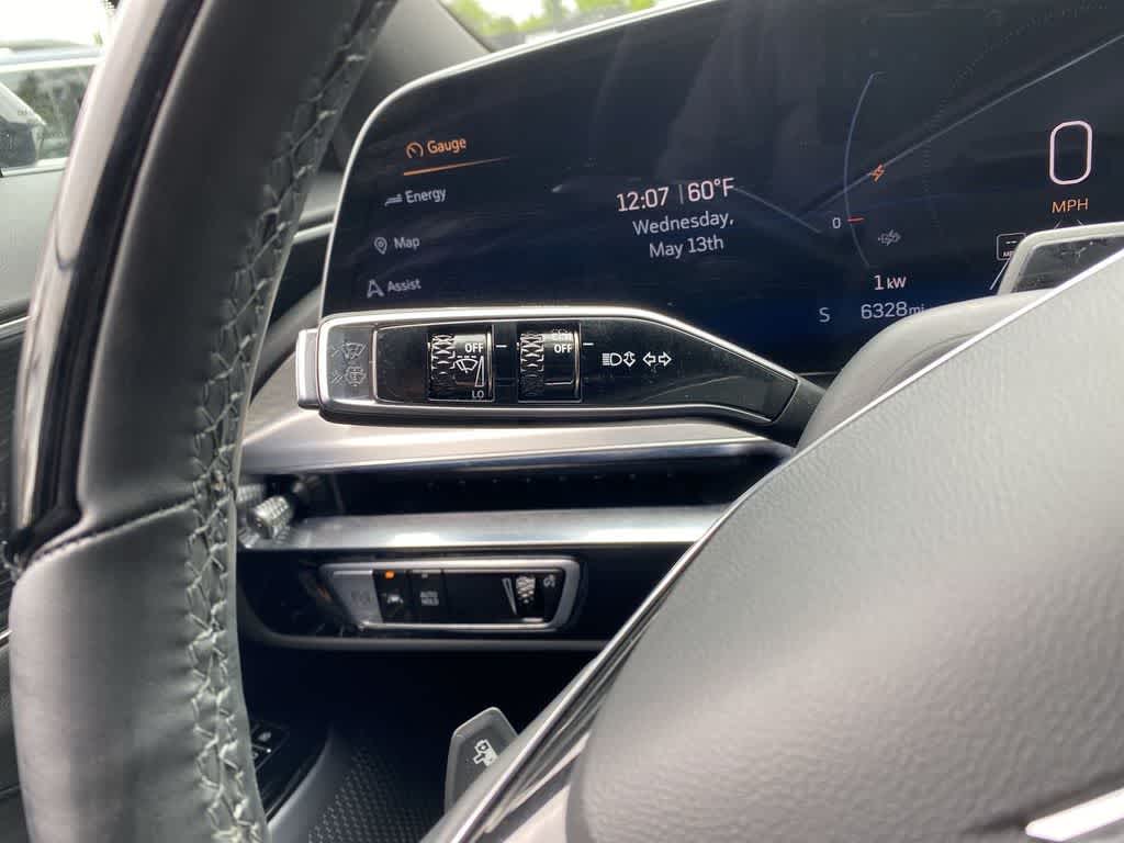 2025 Cadillac LYRIQ Sport 3