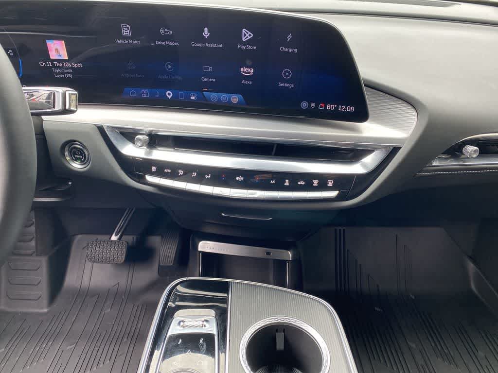 2025 Cadillac LYRIQ Sport 3