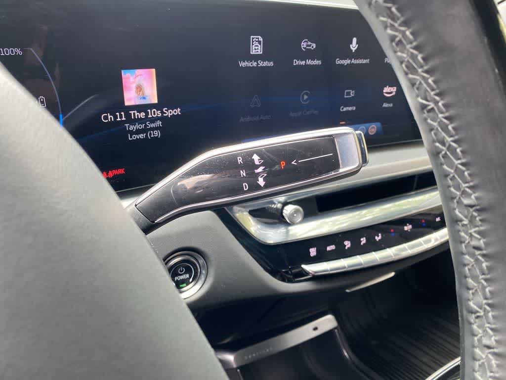 2025 Cadillac LYRIQ Sport 3
