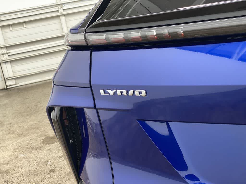 2025 Cadillac LYRIQ Sport 3