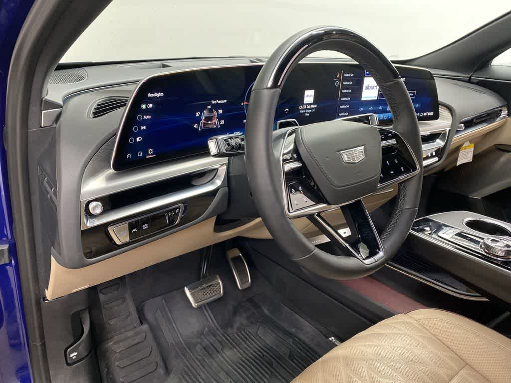 2025 Cadillac LYRIQ Sport 3