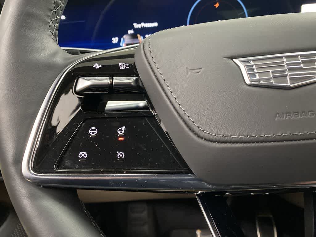 2025 Cadillac LYRIQ Sport 3