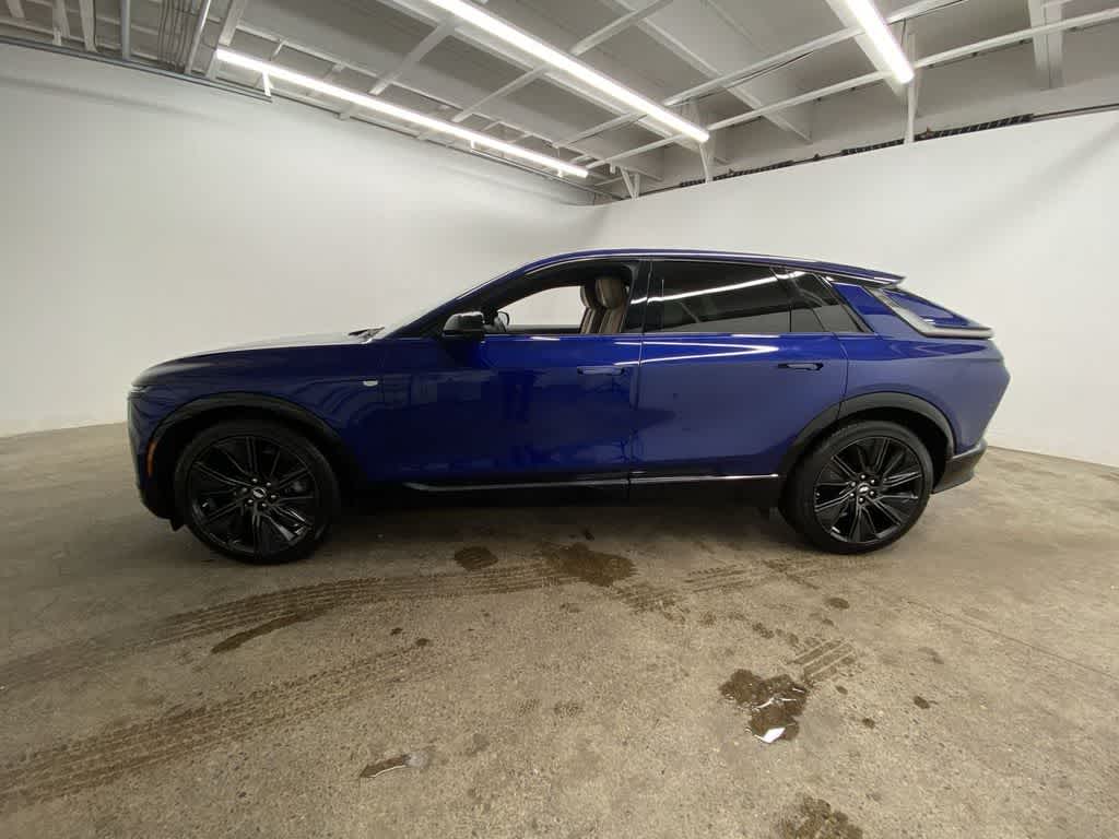 2025 Cadillac LYRIQ Sport 3