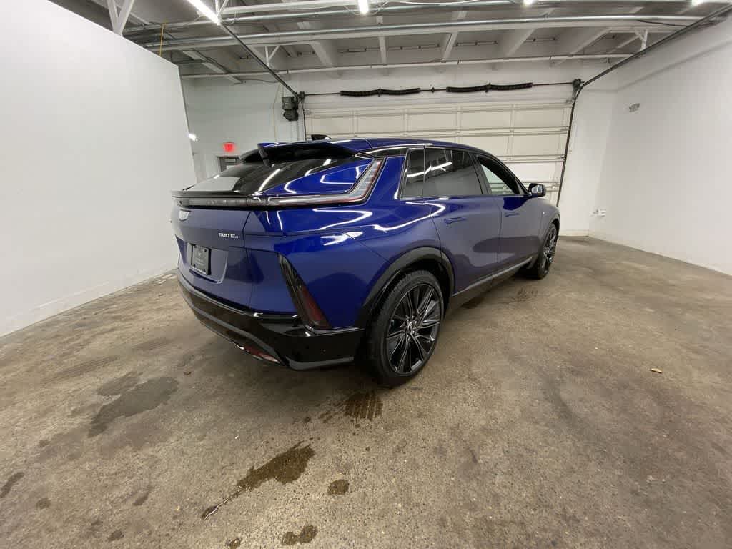 2025 Cadillac LYRIQ Sport 3