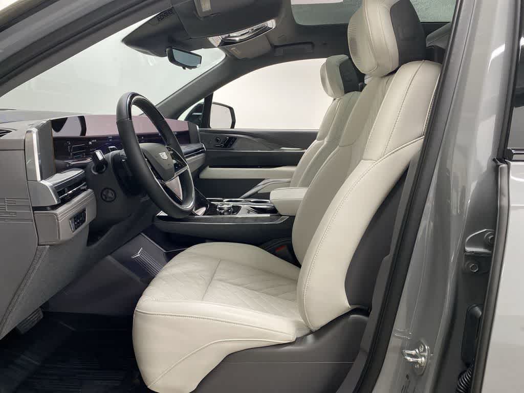 2026 Cadillac ESCALADE IQL Sport