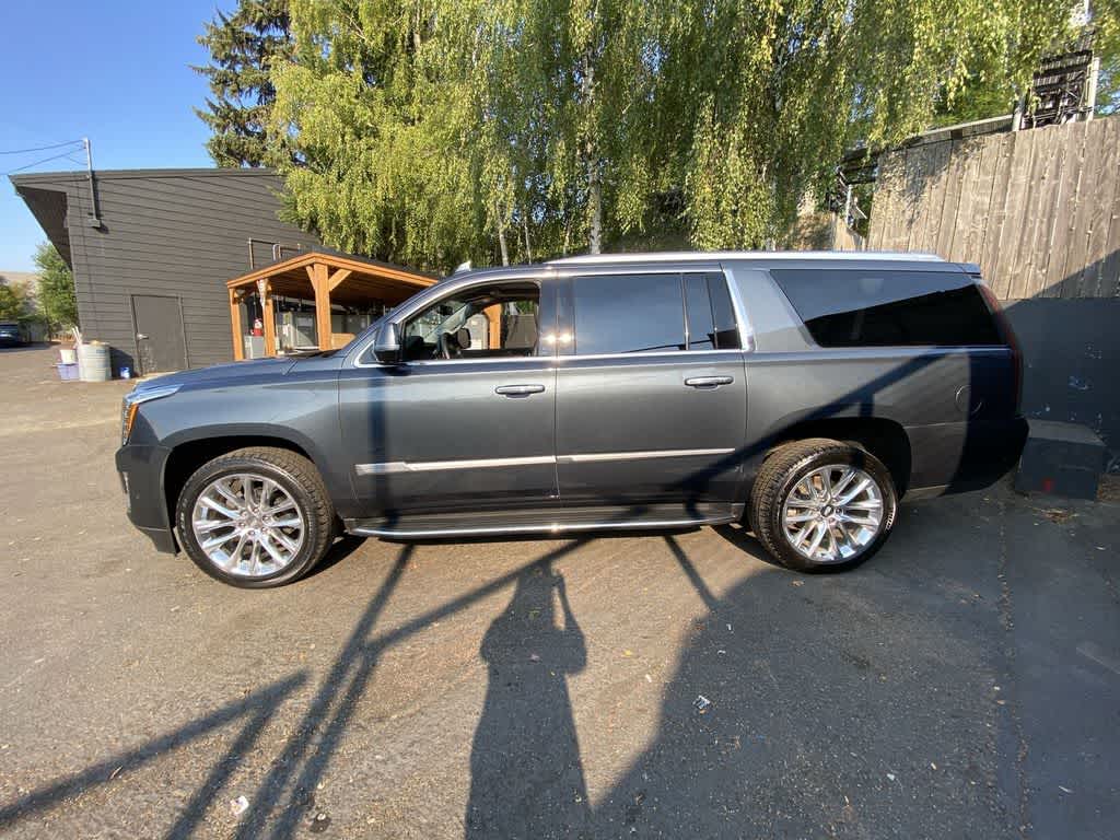 2020 Cadillac Escalade ESV Premium Luxury