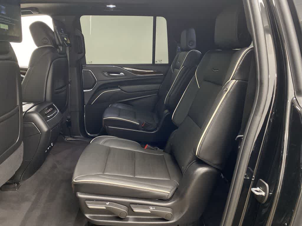 2024 Cadillac Escalade ESV Premium Luxury