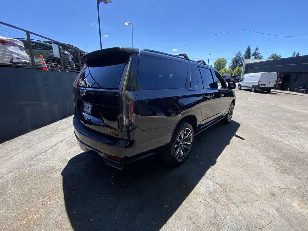 2022 Cadillac Escalade ESV Sport