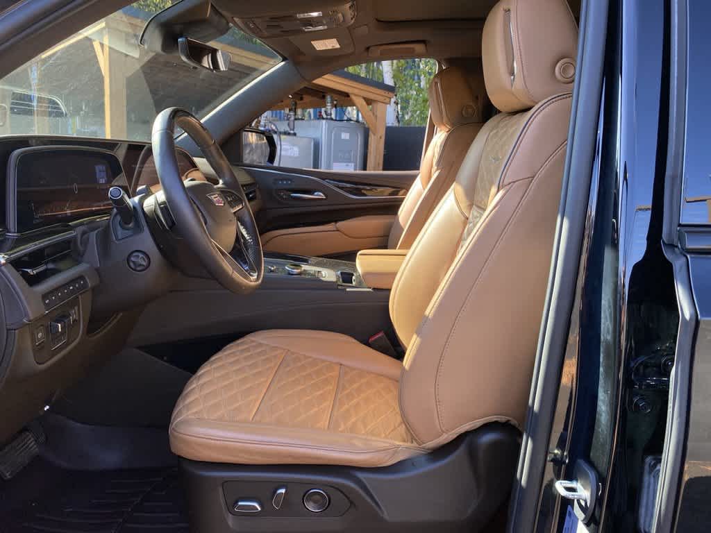 2023 Cadillac Escalade ESV 4WD Sport