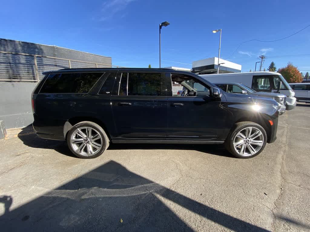 2023 Cadillac Escalade ESV 4WD Sport
