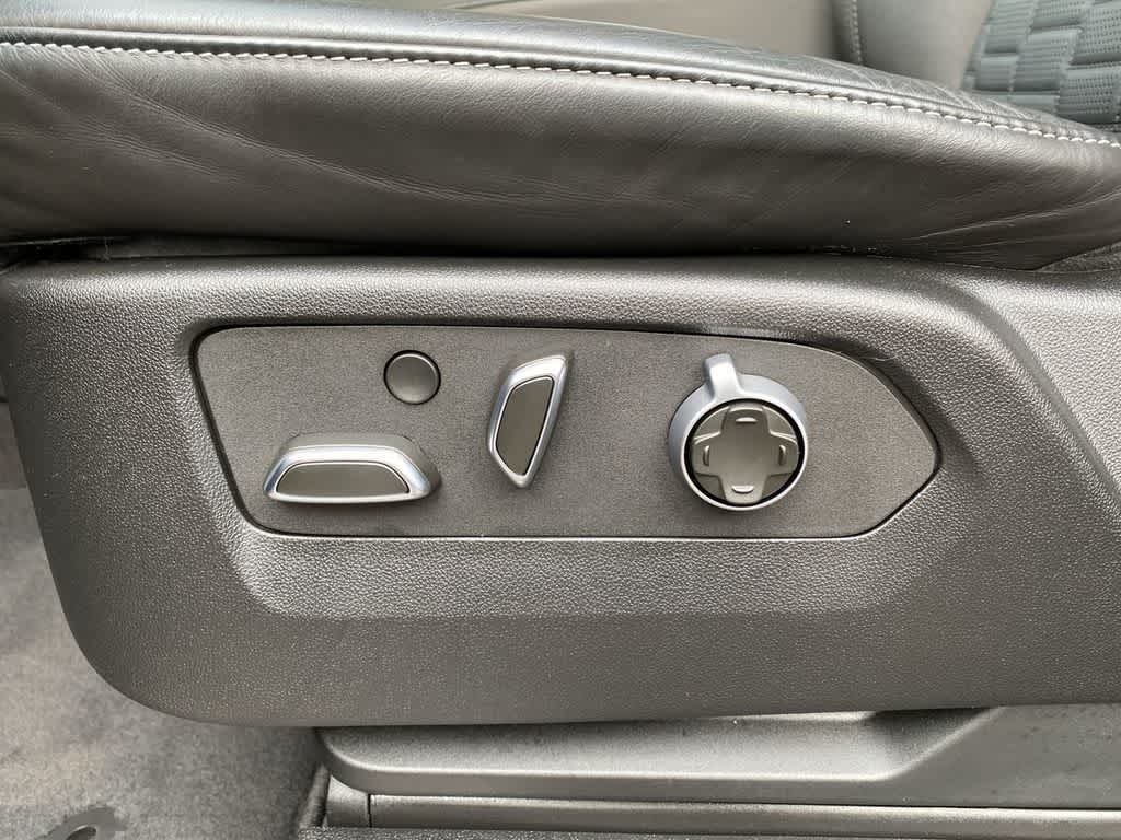 2024 Cadillac Escalade ESV Sport Platinum