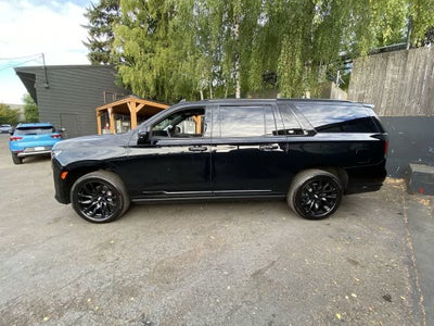2024 Cadillac Escalade ESV Sport Platinum