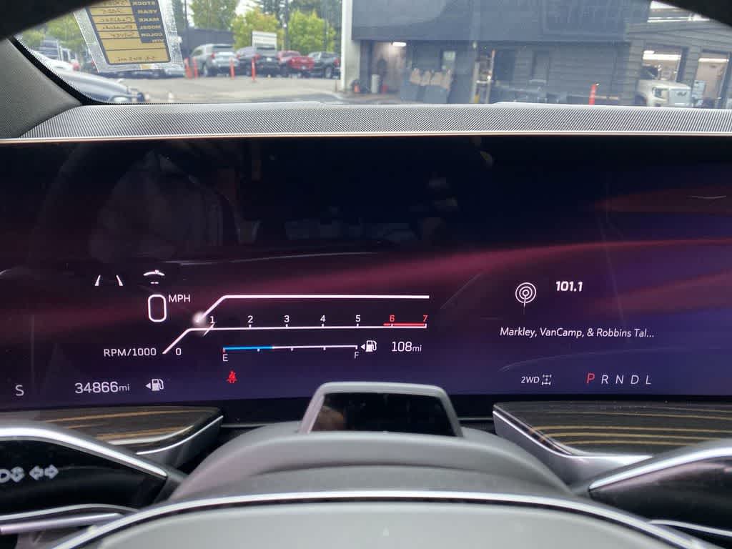2025 Cadillac Escalade Premium Luxury