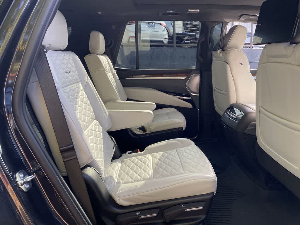 2025 Cadillac Escalade Premium Luxury Platinum