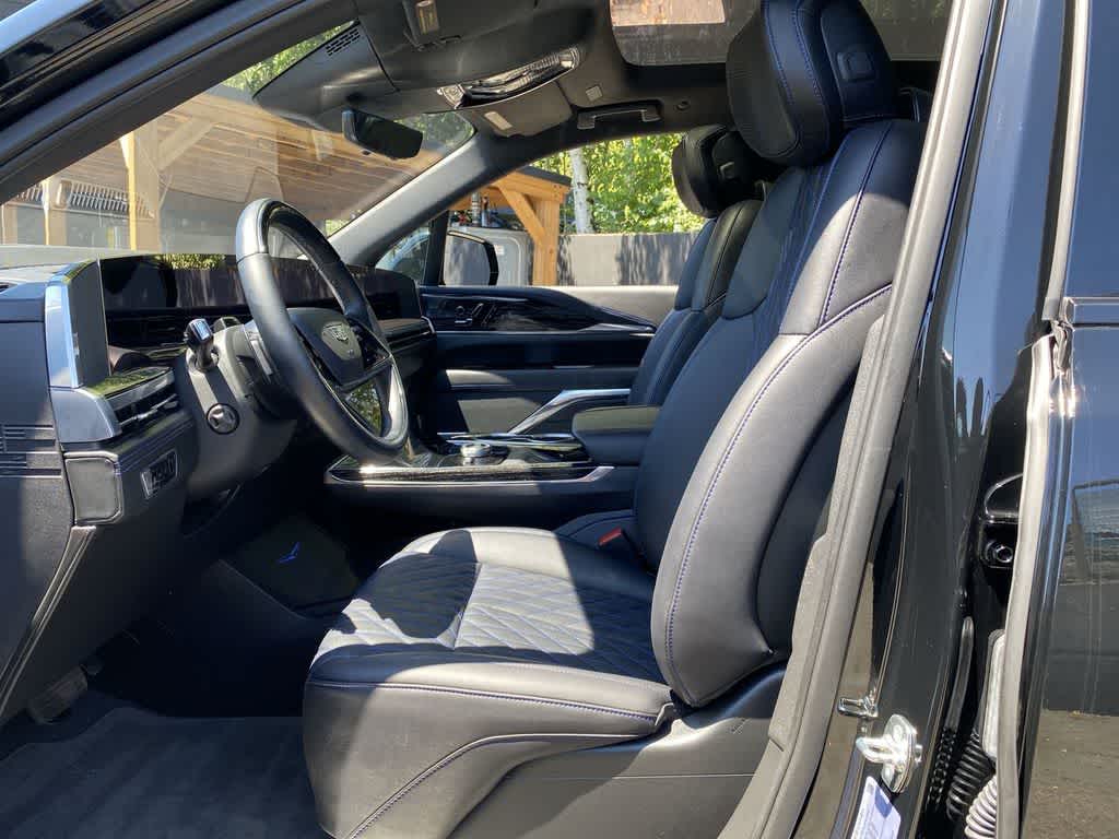 2026 Cadillac ESCALADE IQ Luxury