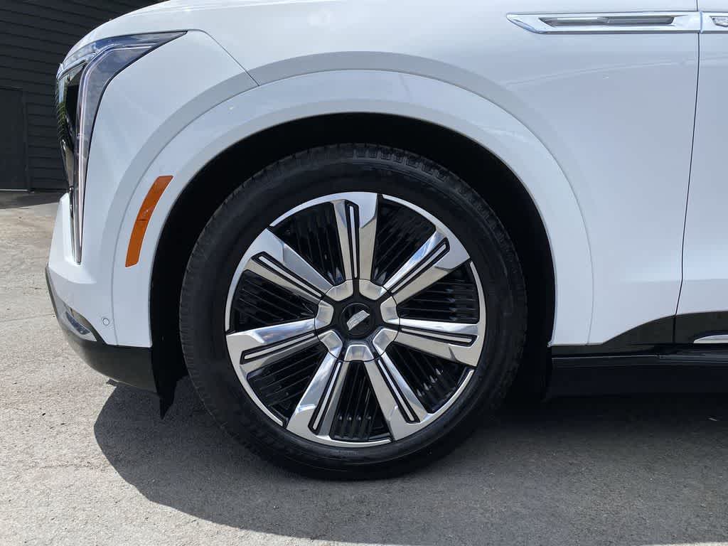 2025 Cadillac ESCALADE IQ Luxury 2