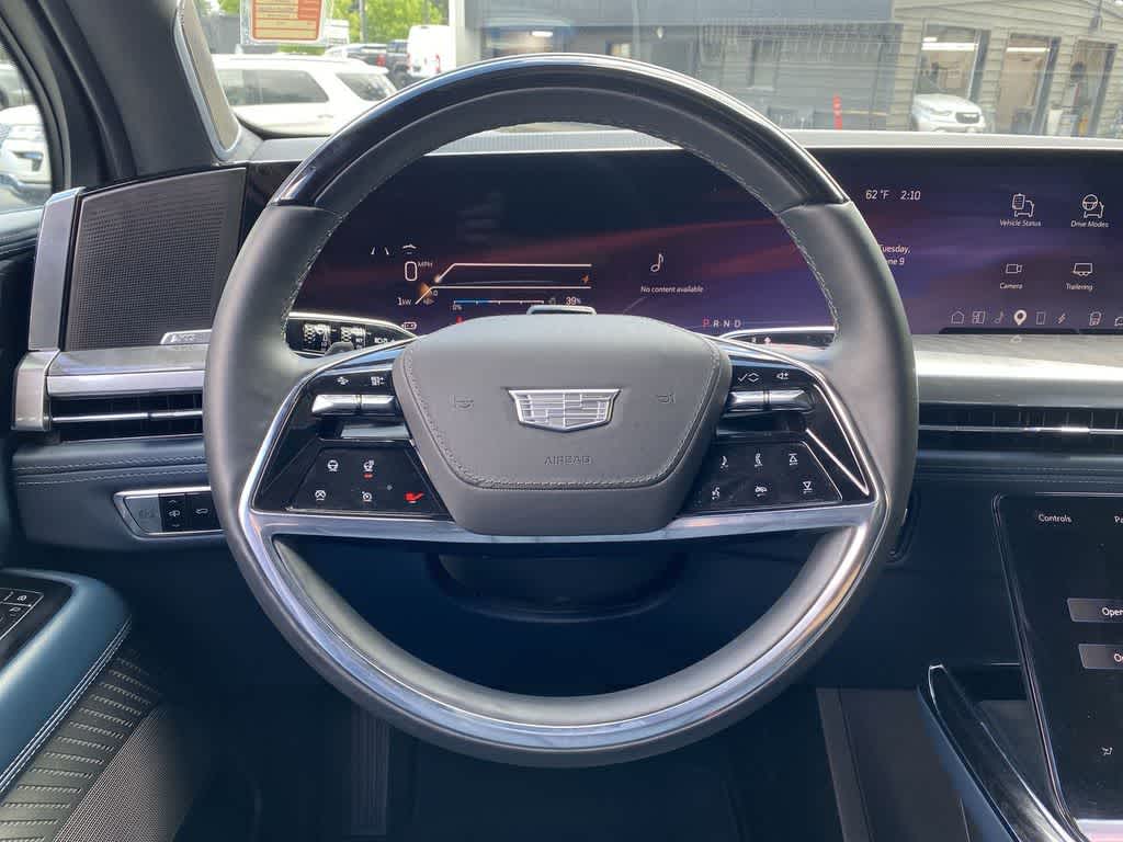 2025 Cadillac ESCALADE IQ Luxury 2