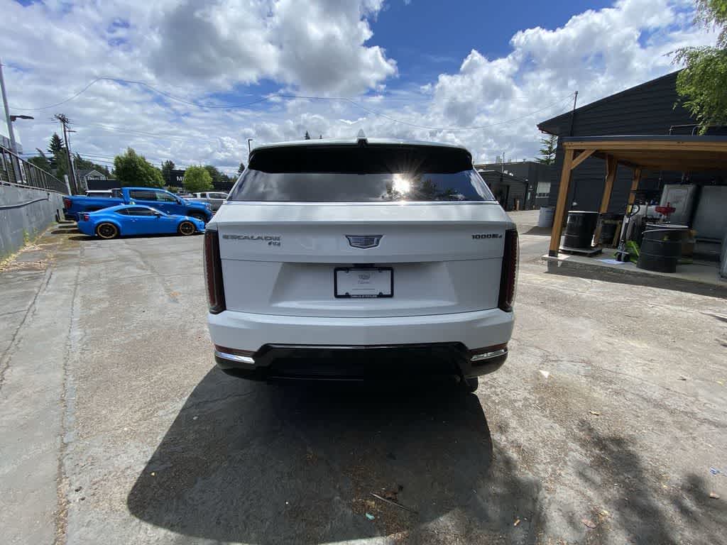 2025 Cadillac ESCALADE IQ Luxury 2