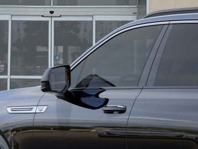 2025 Cadillac ESCALADE IQ Luxury 2