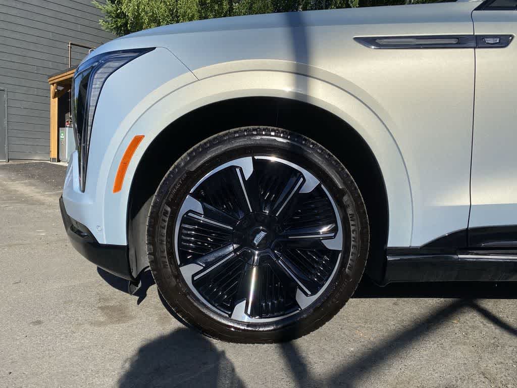 2025 Cadillac ESCALADE IQ Sport 1