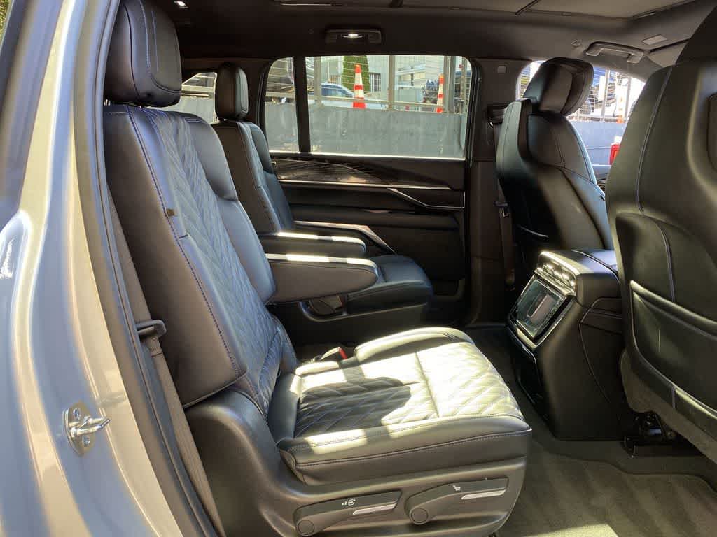 2025 Cadillac ESCALADE IQ Sport 1