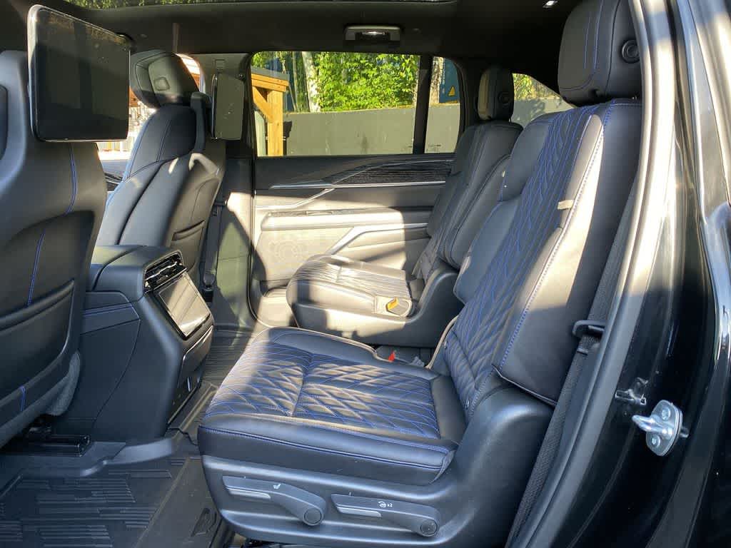 2026 Cadillac ESCALADE IQ Sport