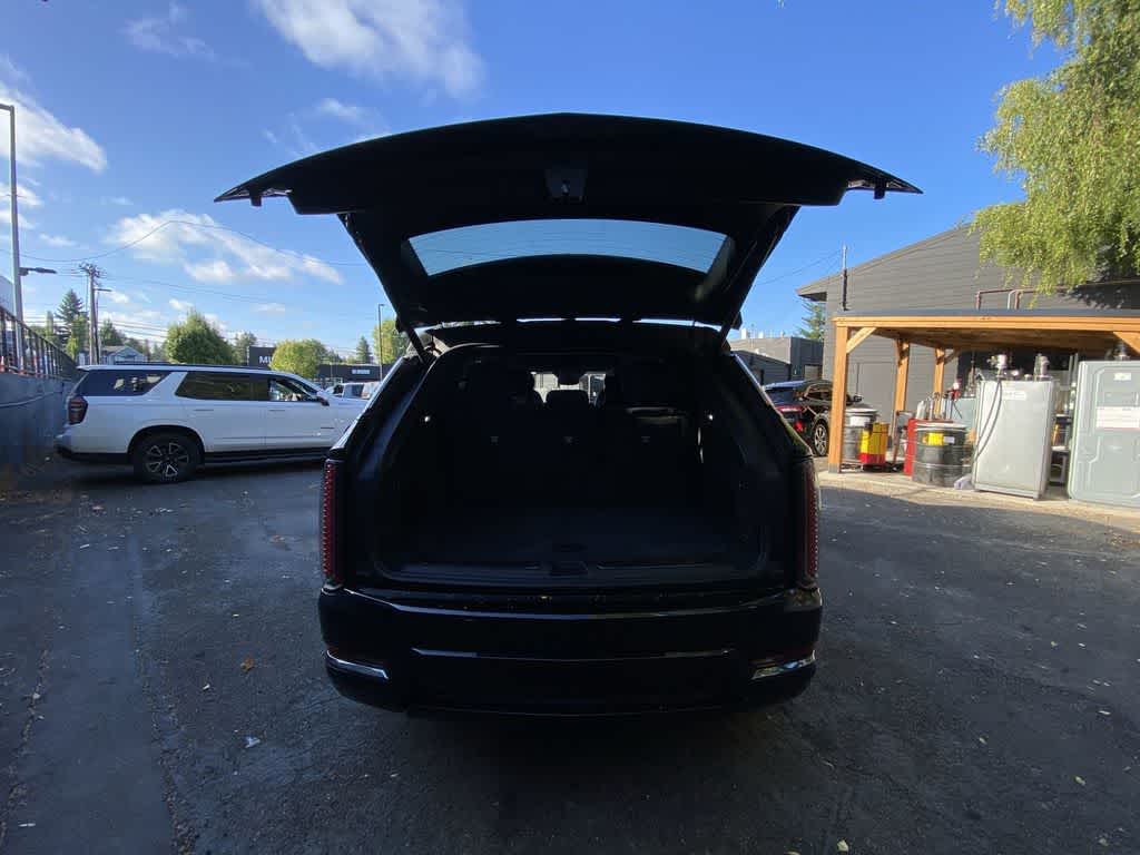 2026 Cadillac ESCALADE IQ Sport