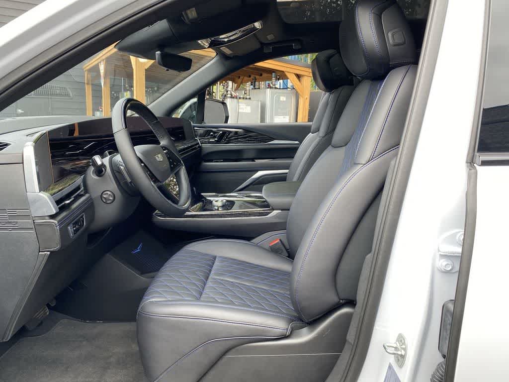 2026 Cadillac ESCALADE IQ Sport