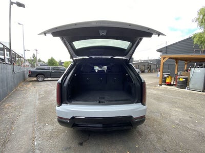 2026 Cadillac ESCALADE IQ Sport