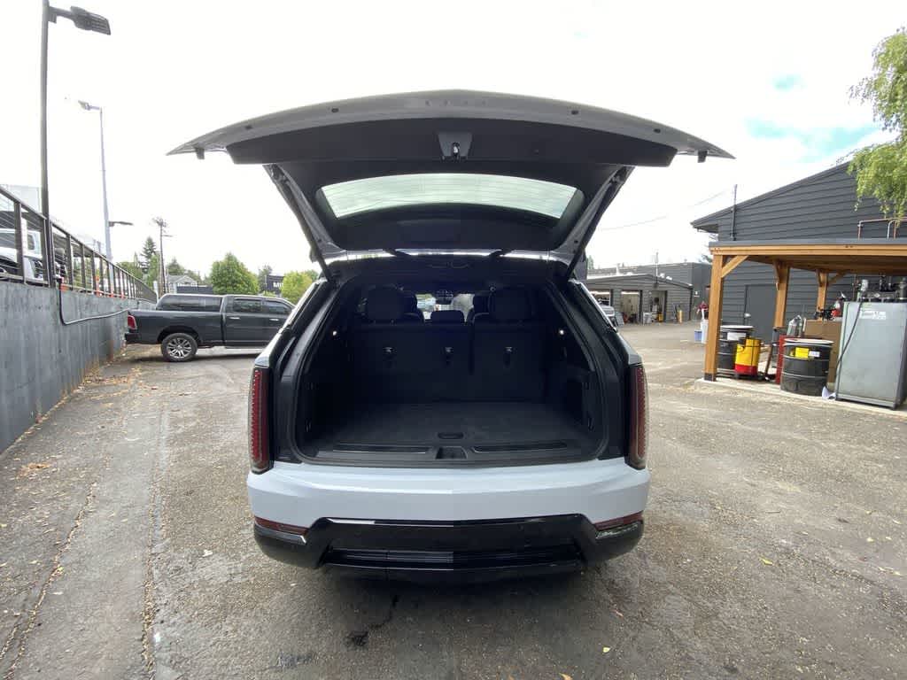 2026 Cadillac ESCALADE IQ Sport