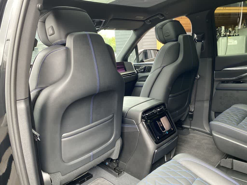 2025 Cadillac ESCALADE IQ Sport 1