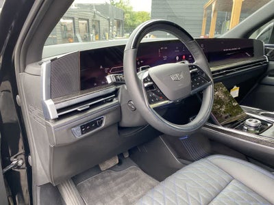 2025 Cadillac ESCALADE IQ Sport 1