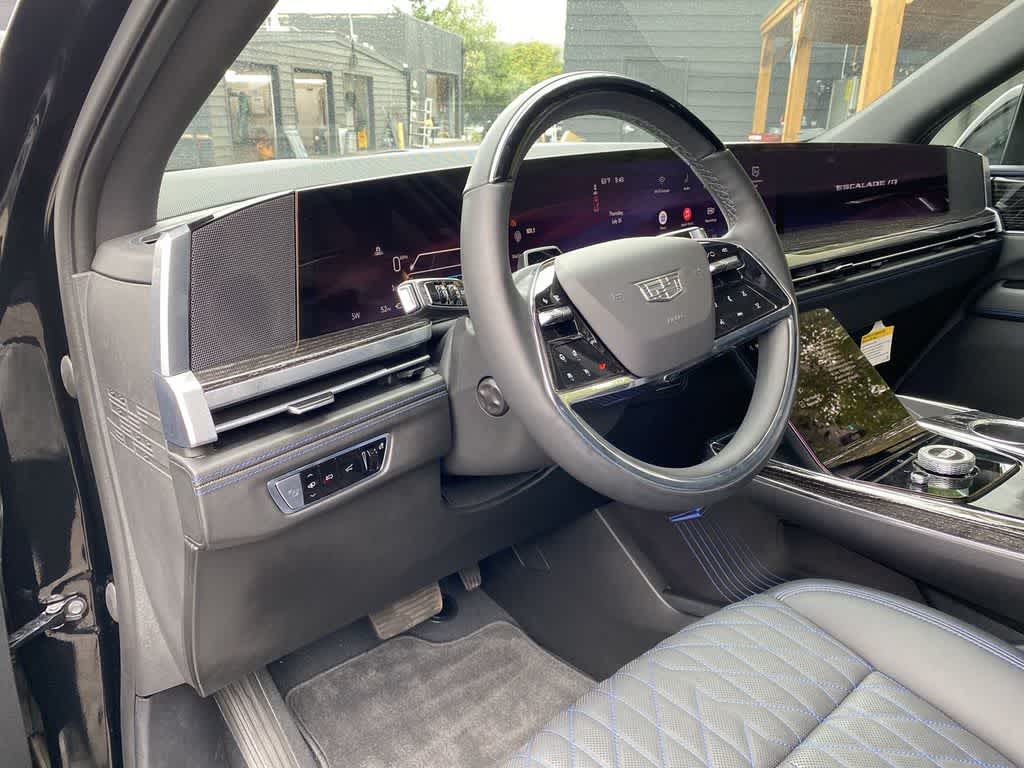 2025 Cadillac ESCALADE IQ Sport 1