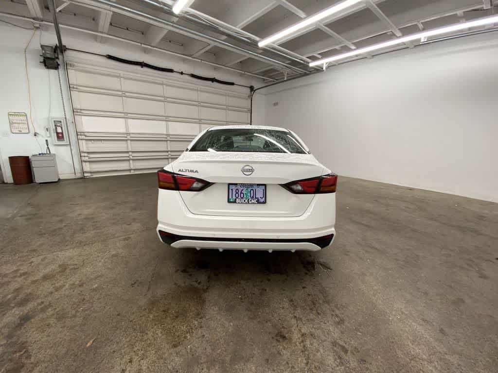 2025 Nissan Altima SV