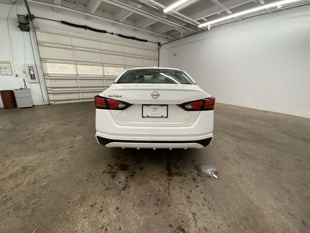 2025 Nissan Altima SV