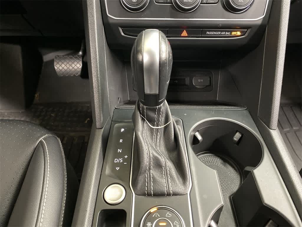 2021 Volkswagen Atlas 3.6L V6 SE w/Technology