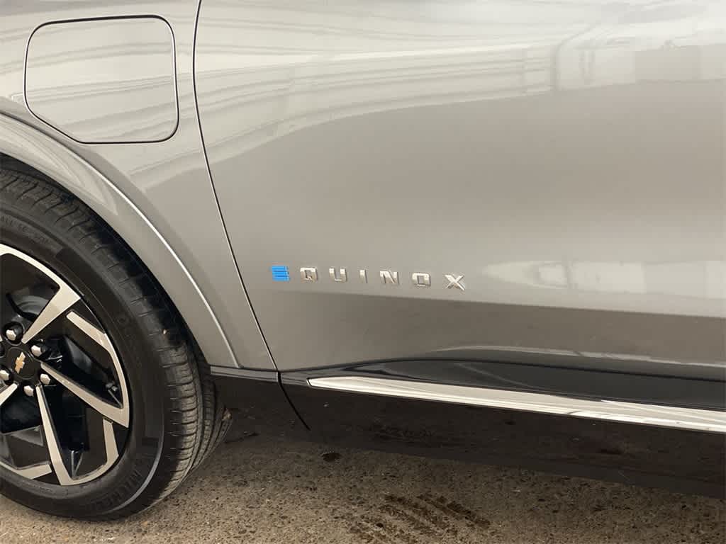 2025 Chevrolet Equinox EV LT