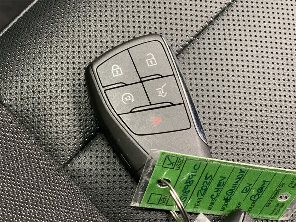 2025 Chevrolet Equinox EV LT