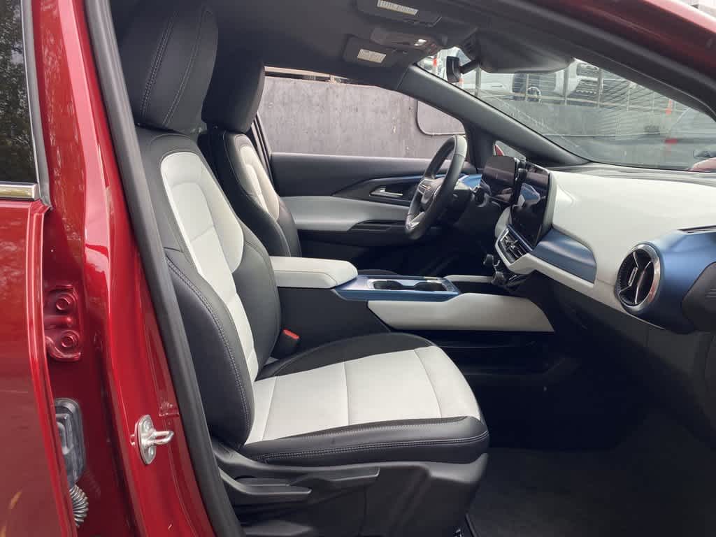 2024 Chevrolet Equinox EV 2LT